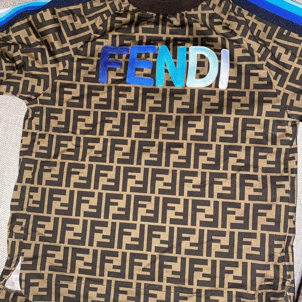 Fendi tshirt